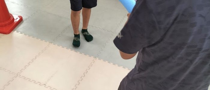 プールスティック遊び